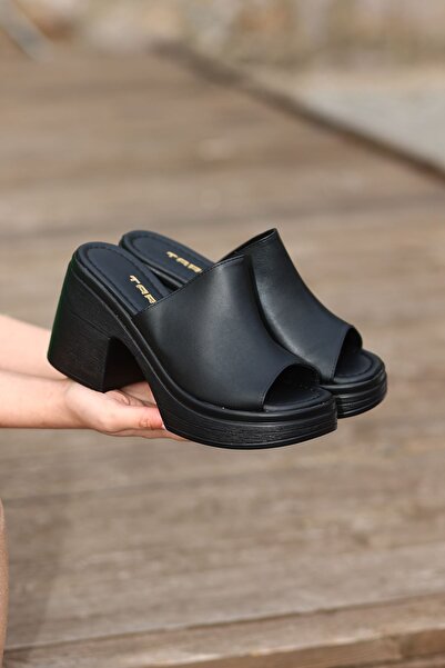 Madam Tarz Sidor Thick Heeled Wedge Slippers