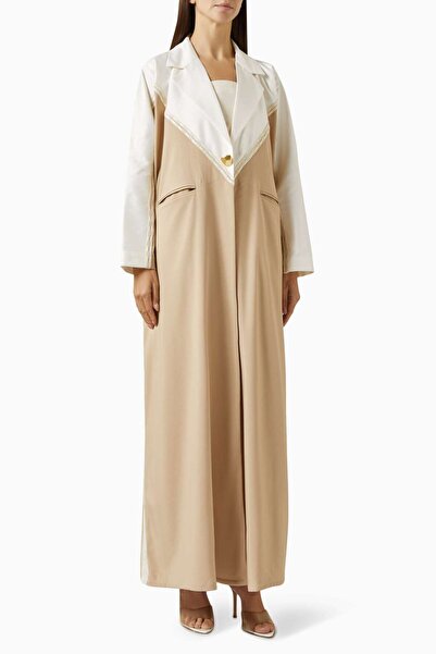 Elna Line Complete Your Everyday Outfits with a Modern Cut Abaya Offering Tim...