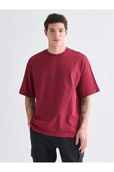 LC Waikiki تي شيرت رجالي من القطن الممشط ذو ياقة روبا من UZG STORE للرجال الأ...