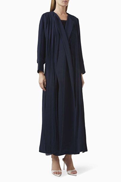 Elna Line Capture Daytime Elegance with a Stylish Abaya Model Featuring Flowi...