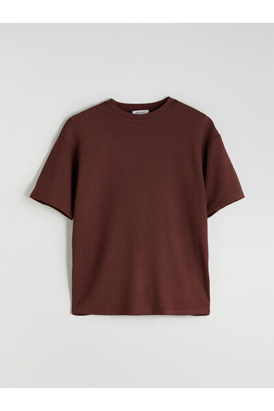 LC Waikiki Λαμπερές επιλογές από το Shining Store |   Ανδρικό μπλουζάκι με λαιμόκοψη