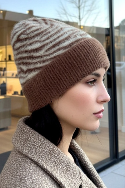 LAGRANZE Premium Soft Acrylic Zebra Women's Beret