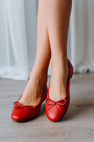 Arzillo Velina Kadın Hakiki Deri Fiyonklu Kırmızı Kadın Babet Ayakkabı