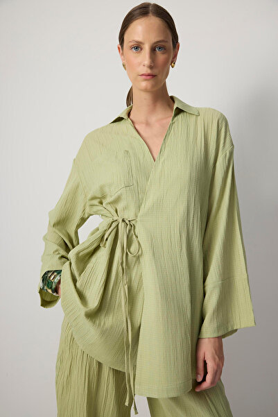 Touché Privé Kruvaze Kimono Set