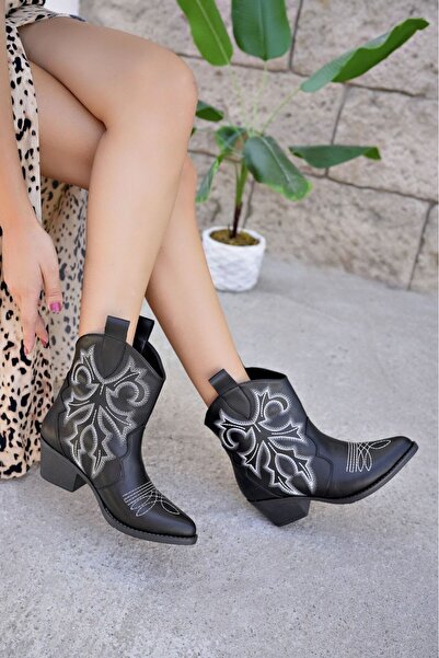 LZ SHOES Wild Star Siyah Deri Beyaz Nakışlı Kovboy Bot 303