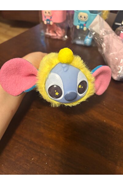 Miniso Stitch detaylı peluş kalem kutusu