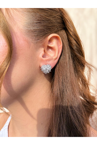 lesuvera VIP Büyük Kalp Şeklinde Gümüş Renkli Zirkon Taşlı Küpe