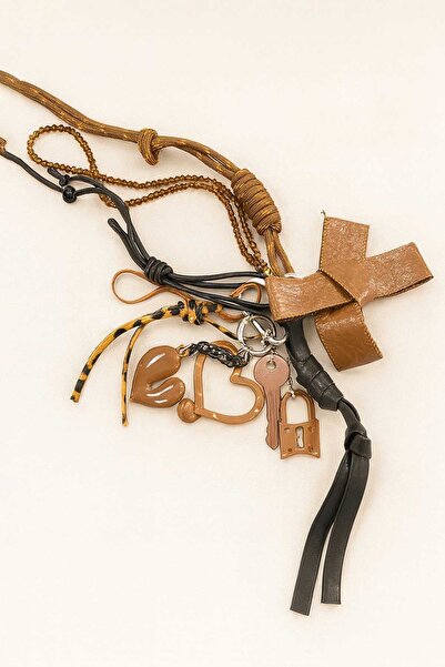 Xozza Breloc cu farmecuri multiple de culoare bronz și ornament de lux pentru...