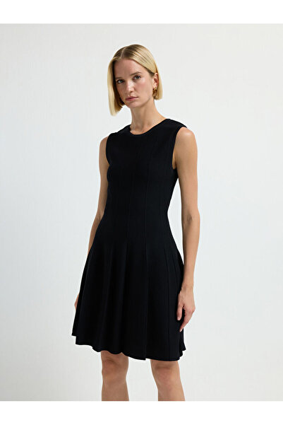 adL Kolsuz Triko Elbise