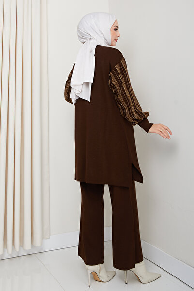 Kirazgym Σετ πλεκτών γυναικείων τοποθέτησερικών ενδυμάτων και πλεκτών παντελονιών με λεπτομέρεια από ατσάλινο πλέγμα με λάμψη στο μανίκι