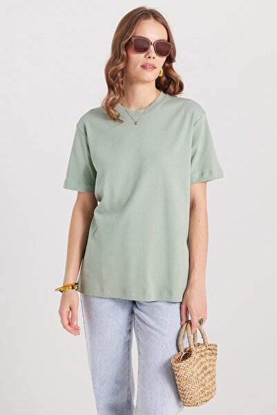 Tudors Women's Relax Fit Comfortable Cut 100% Cotton Soft Textured Lightweight Thick Basic Crew Neck Green T-Shirt