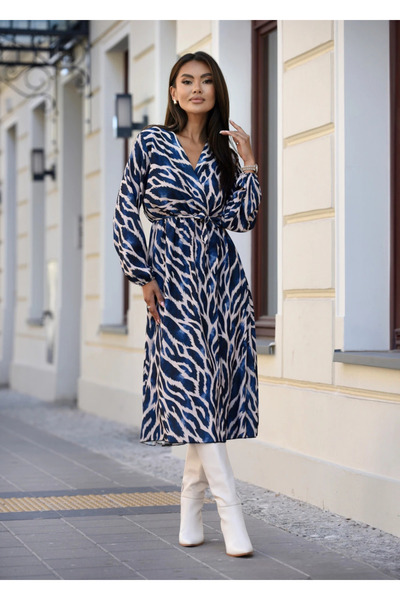 UniqueStore.ro Rochie midi albastră cu imprimeu animal și decolteu înfășurat ...