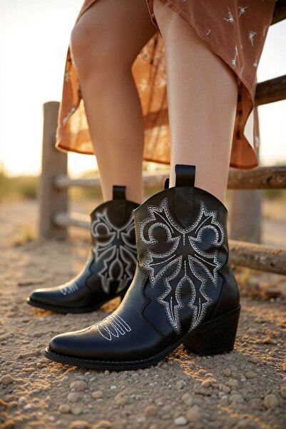 yezy shoes Manesta Kadın Nakışlı Kısa Topuklu Rahat Kovboy Bot