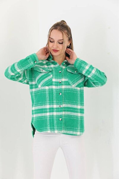 Polologin Butik قميص خشب الأخضر ذو قصة واسعة مع غطاء جيبي