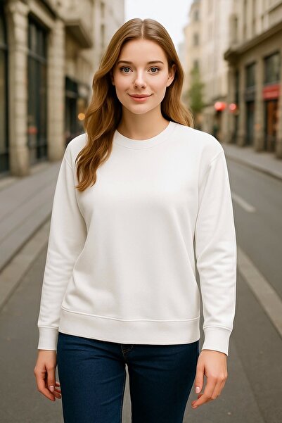 LC Waikiki سويت شيرت نسائي بأكمام طويلة ورقبة دائرية باللون الأبيض