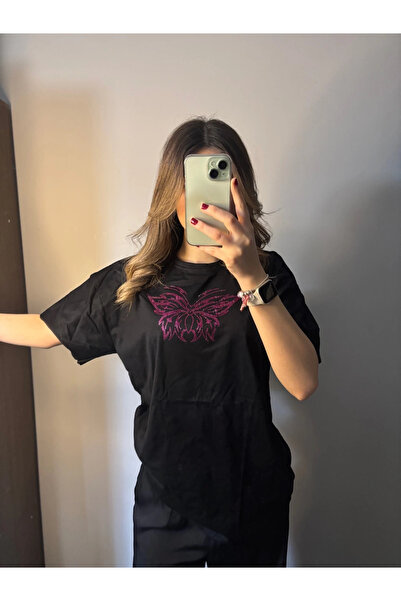 Violon تي شيرت أسود كبير الحجم للجنسين مطرز بالحجر بنمط فراشة