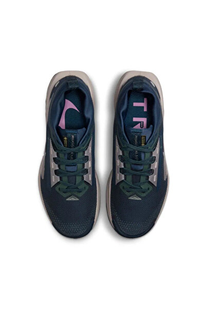 Nike Pegasus Trail 5 GORE-TEX Kadın Koşu Ayakkabısı (Dar Kalıp 1 Beden Büyük Alınız)