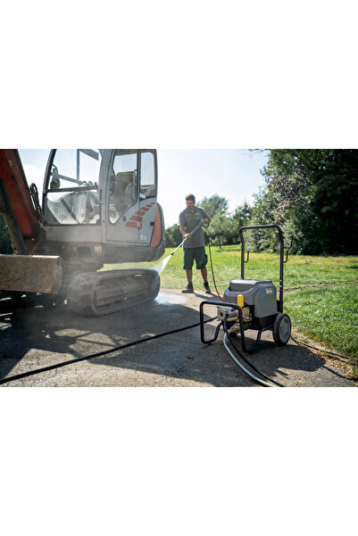 Karcher Professional HD 9/20-4M Classic Soğuk Basınçlı Yıkama Makinesi 200 bar