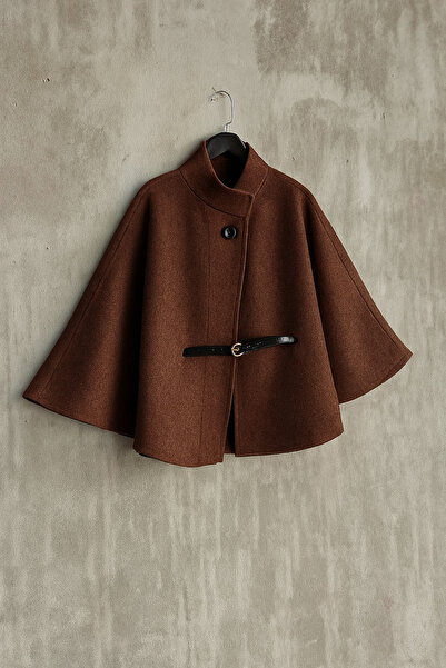 YONEZ MODA Kadın Kemer Detaylı Pelerin Panço Kaban