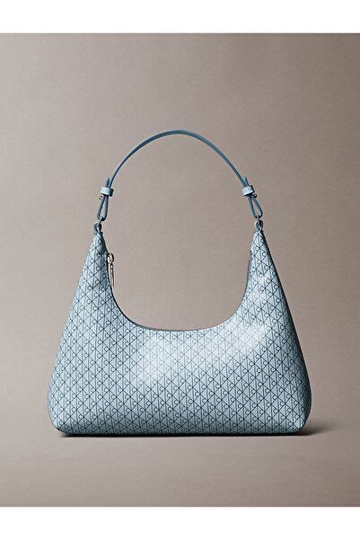 Calvin Klein Kadın CK Monogram Logolu Fermuarlı Çıkarılabilir Omuz Askılı Mav...