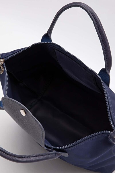 Levidor Lacivert Deri Kapak Aksesuarlı Omuz Çantası