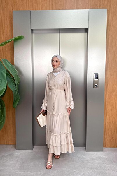 QUQA V Yaka Düğmeli Elbise - Bej