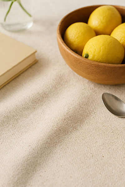Pilloveland Linen Tablecloth - 100% Cotton