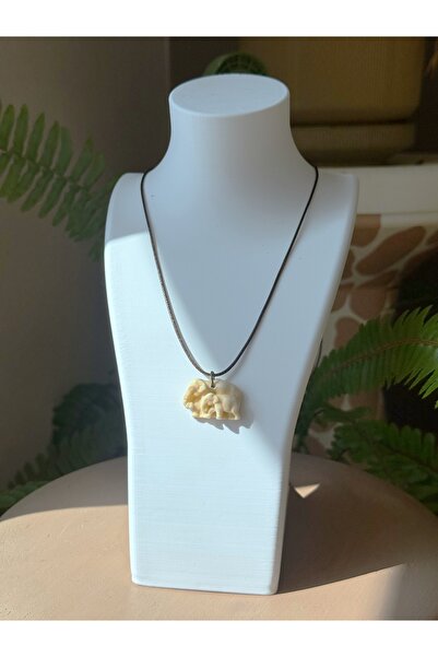 Sfenks. Elephant necklace