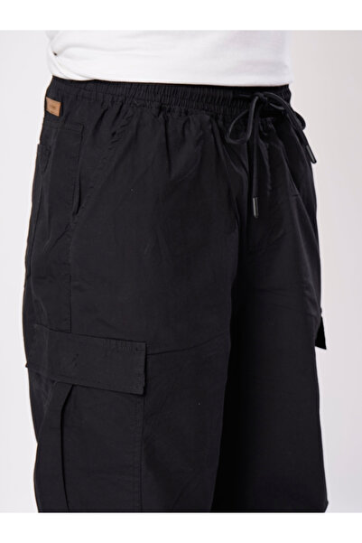 Bene Kleed By Styli Men Black Parachute Fit Cargo Trousers