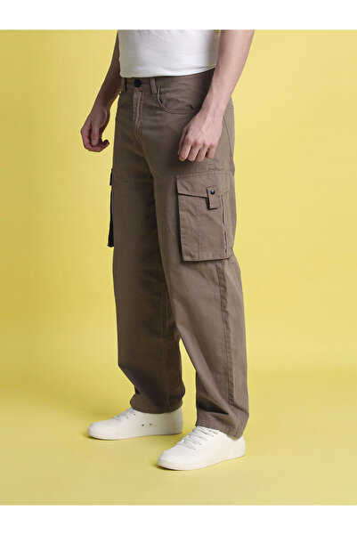 Bene Kleed By Styli Men Brown Baggy Fit Solid Cargo Trousers