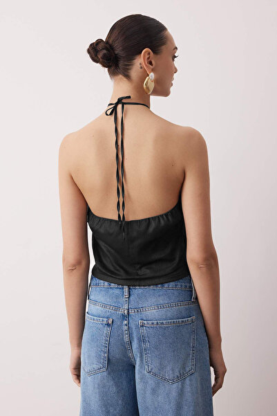 Trendyol Collection Чорний бюстгальтер з воланами та деталями у вигляді троянд TPRAW26BS00000