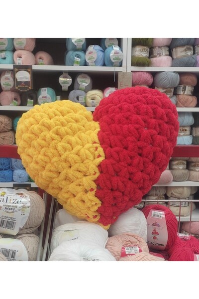 Kevser nur tuhafiye Heart Fan Decorative Pillow