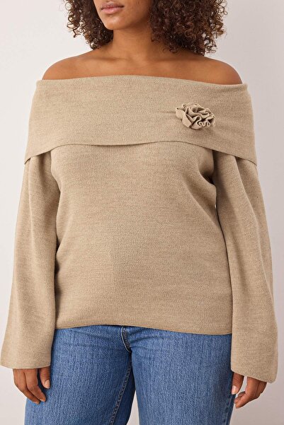 Trendyol Curve Nerz Carmen Kragen Blume Detaillierte dünne Strickpullover TBBAW26AN00037