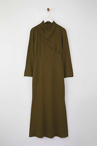 Trendyol Modest Khakifarbenes Jessica-Hijab-Abendkleid in A-Linie mit geradem Webmuster TCTAW26DB00000
