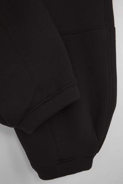 Trendyol Collection Pantaloni de sport tricotati pentru adolescenți, negri, cu cusături, cu fleece în interior gros TWOAW26EA00000