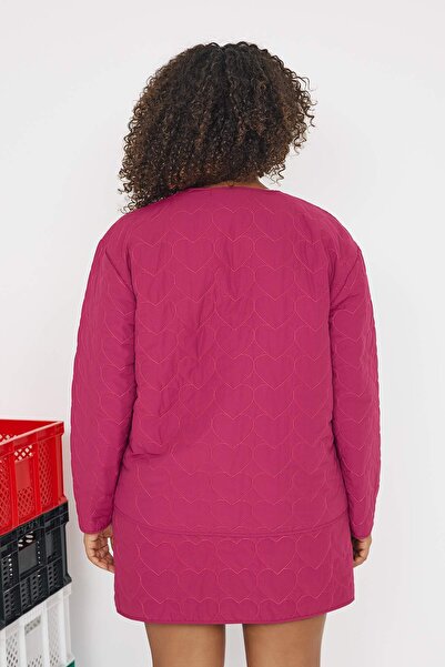 Trendyol Curve Тийнейджърска яке с капитониран сърдечен мотив TBBAW26AG00018