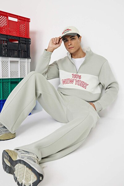 Trendyol Collection Teen Gray Top Regular Bottom Straight Stand Collar Embroidery Fleece Inside Tracksuit Set Tmnaw26Em00002