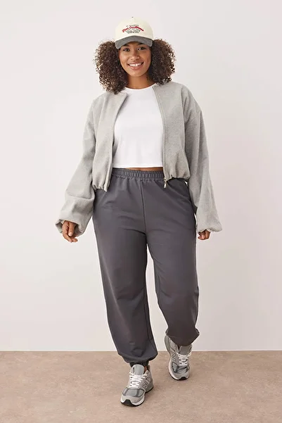Trendyol Curve Anthracite Loose Jogger Slim Leg Elastic Waist Stretchy Waist Knitted Plus Size Sweatpants Tbbaw23Aj00002