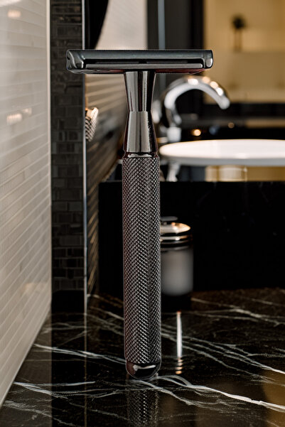 Qualis ماكينة حلاقة يدوية معدنية بالكامل S29 + 5 شفرات حلاقة بلاتينية