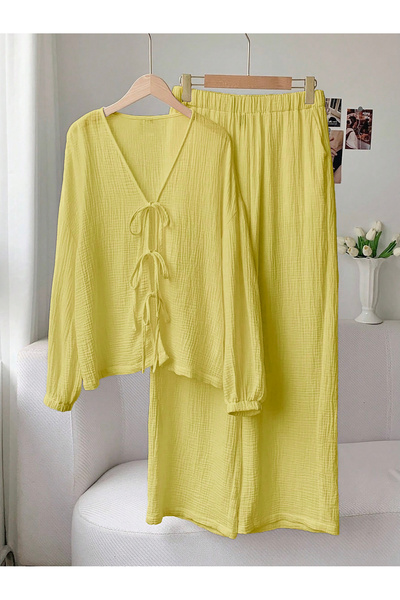 WEEST MODA Butter Yellow Lace-Up Front Long-Sleeved Shirt and Pants Bottoming Suit