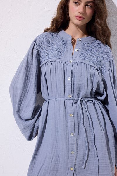 Manuka MUSLIN BESTICKTES HEMD BLAU