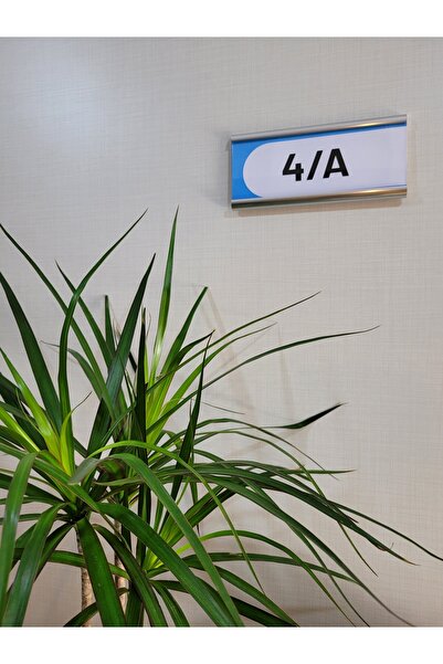 Yönline İlköğretime Özel Fırsat Okul Sınıf Kapı İsimliği Alüminyum Metal Çerçeveli Yapışkanlı-20x9 cm