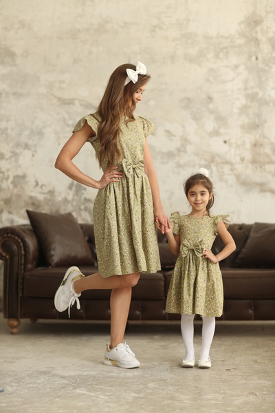 KÜÇÜĞÜM BUTİK Kelebek Kol Yeşil Çiçekli Poplin Anne Kız Kombini (ANNE VE ÇOCUK AYRI AYRI SEPETE EKLENMELİDİR)