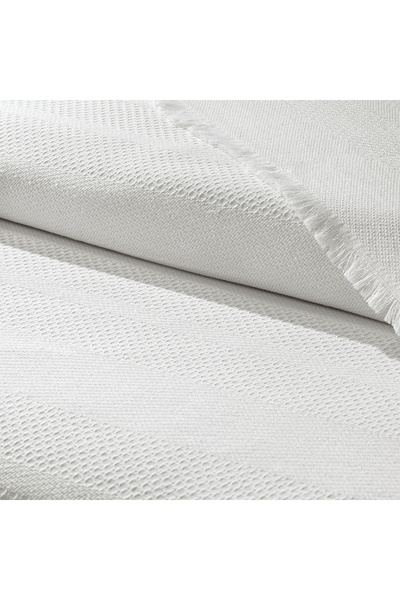 Linens Comet Pike Double White