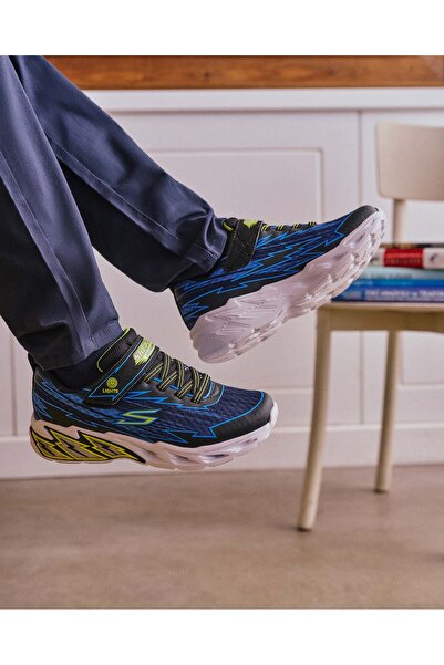 SKECHERS LİGHT STORM 2.0 - BOLT-BRİGHTS Büyük Erkek Çocuk Siyah Işıklı Spor Ayakkabı 400149L BKBL