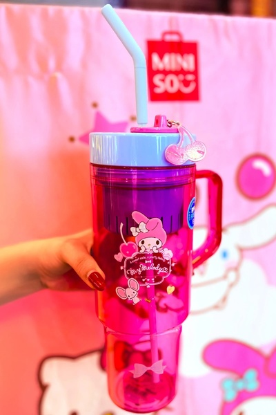 Miniso Sanrio Lisanslı Pipetli Plastik Şişe (1250ml) - My Melody