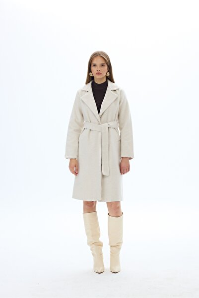 SevdeUgur Kadın Krem Kemerli Düğmeli Kaşe Kaban / Collection