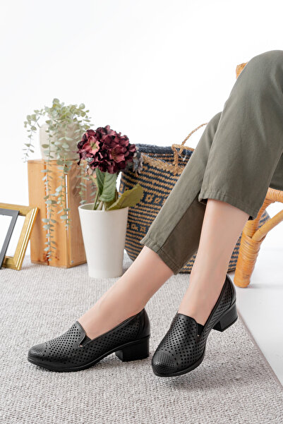 Dericalle shoes حذاء كاجوال نسائي من الجلد الطبيعي