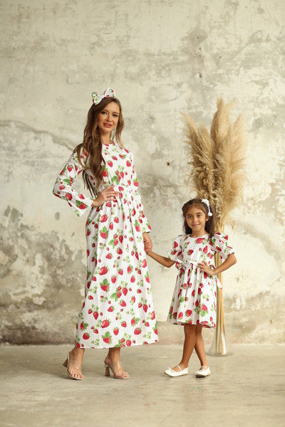 KÜÇÜĞÜM BUTİK Eper mintás hidzsáb anya és gyermek kombinációja - húzózsinór a derékból és a kiegészítő kosárból