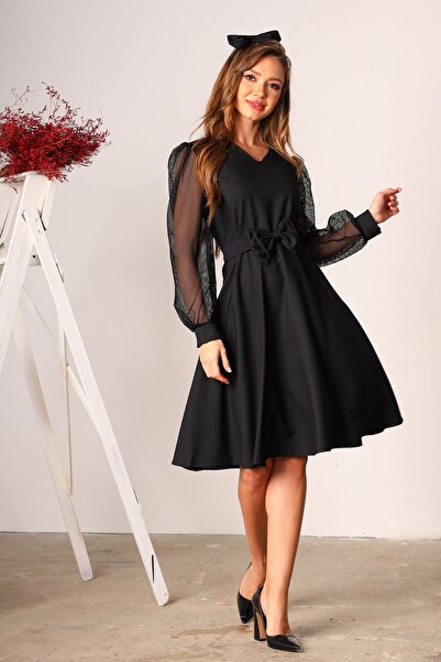 KÜÇÜĞÜM BUTİK Φόρεμα με μαύρο διχτυωτό μανίκι